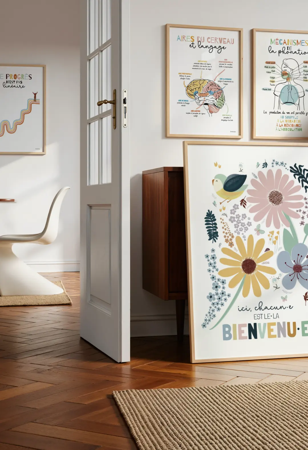 Photo d'une multitude d'affiches inspirantes dans un bureau de thérapeute